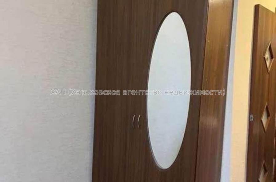 Продам квартиру, Льва Ландау просп. , 1  ком., 15 м², косметический ремонт 