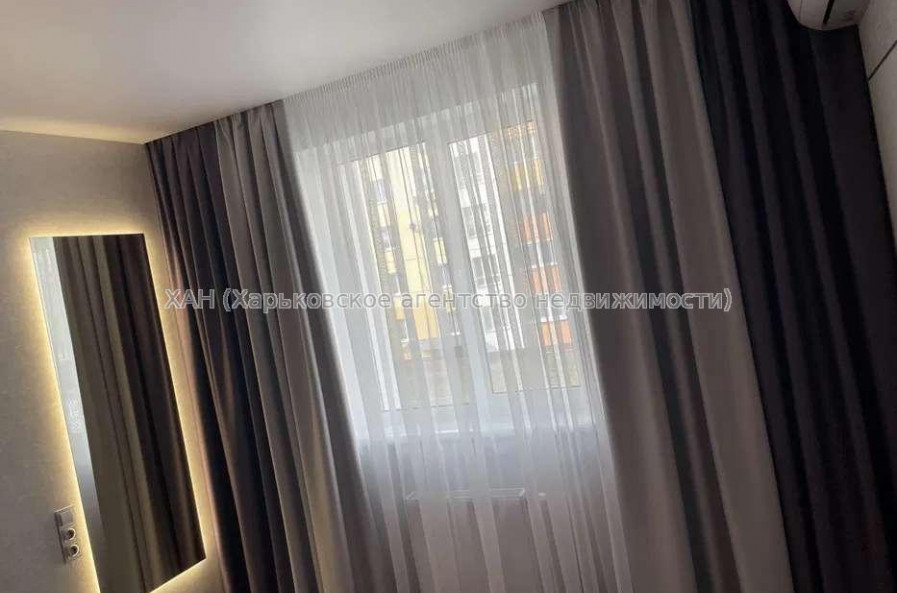 Продам квартиру, Мира ул. , 2 кім., 70 м², капитальный ремонт 
