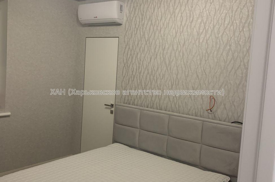 Продам квартиру, Мира ул. , 2 кім., 70 м², капитальный ремонт 