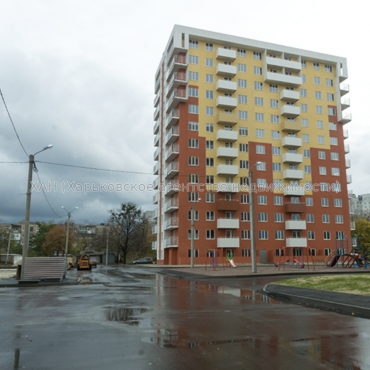 Продам квартиру, Садовый проезд , 4  ком., 120 м², без внутренних работ 