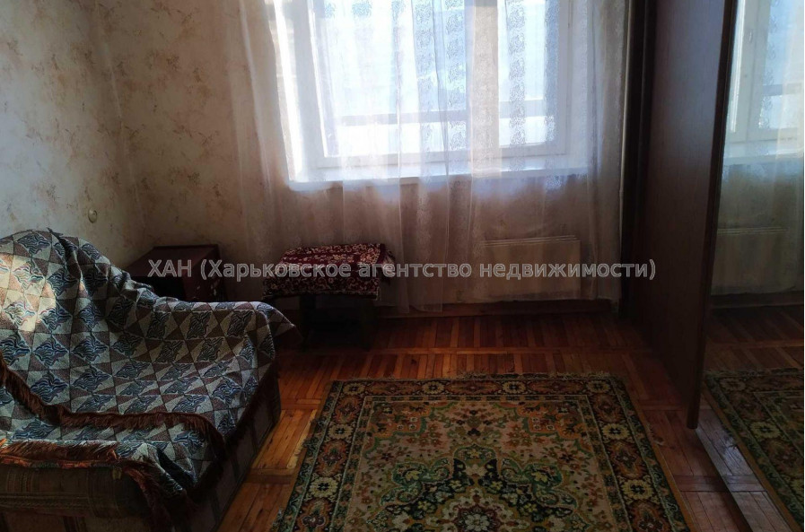 Продам квартиру, Гончаровский бул. , 3 кім., 68 м², косметический ремонт 