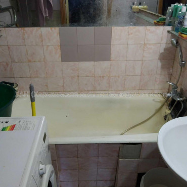 Продам квартиру, Гончаровский бул. , 3 кім., 68 м², косметический ремонт 