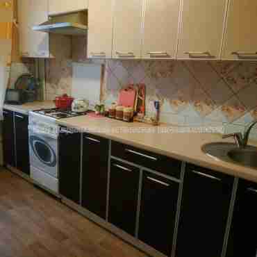 Продам квартиру, Власенко ул. , 9 , 2  ком., 51 м², косметический ремонт 
