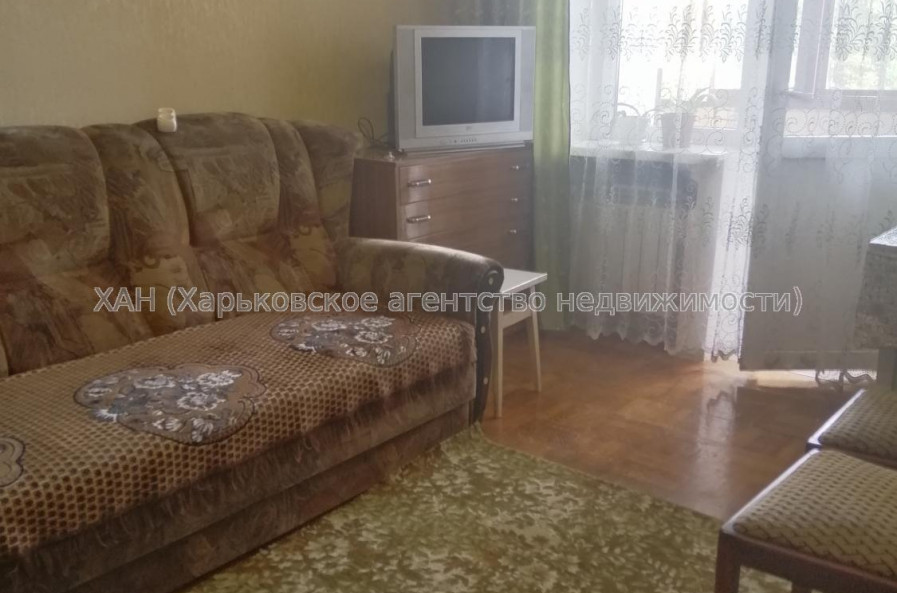 Продам квартиру, Власенко ул. , д. 9 , 2  ком., 51 м², косметический ремонт 