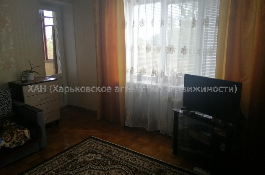 Продам квартиру, Власенко ул. , д. 9 , 2  ком., 51 м², косметический ремонт 