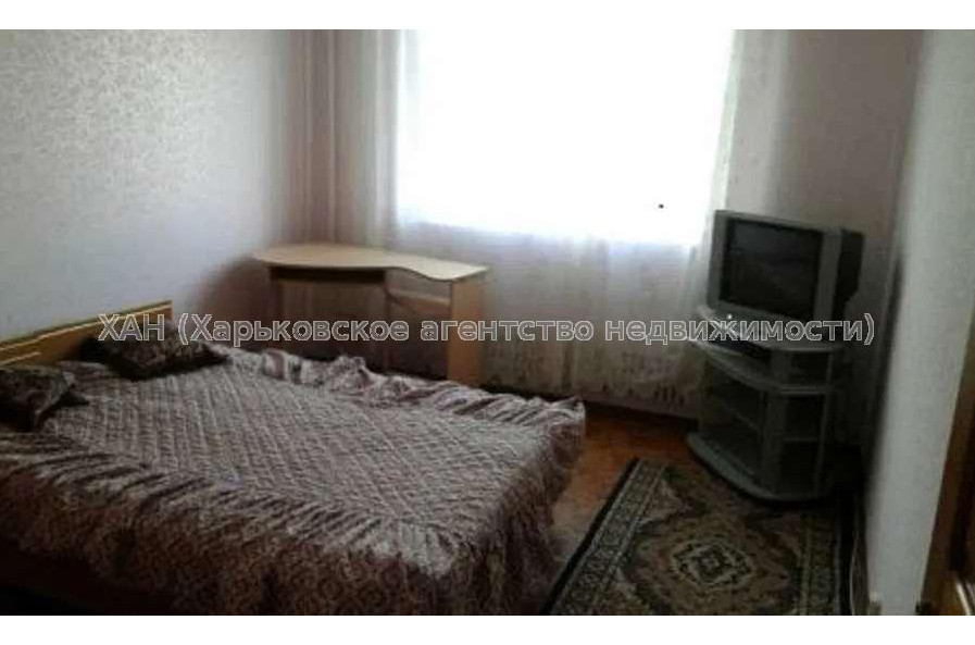 Продам квартиру, Метростроителей ул. , 3  ком., 64 м², косметический ремонт 