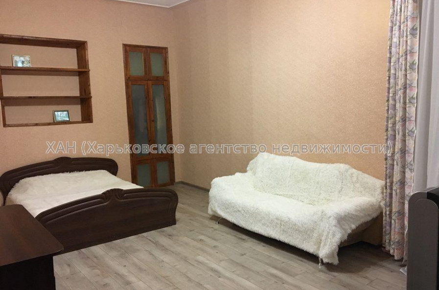 Продам квартиру, Чайковского ул. , 1  ком., 35 м², капитальный ремонт 
