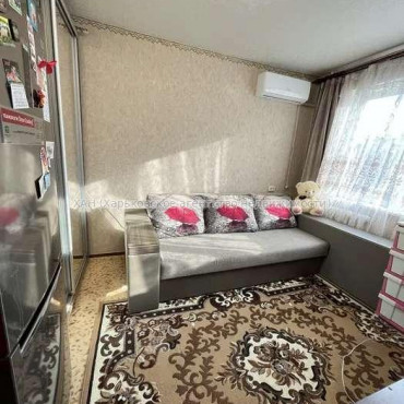 Продам квартиру, Каркача Ивана бульв. , 1 кім., 19 м², косметический ремонт 