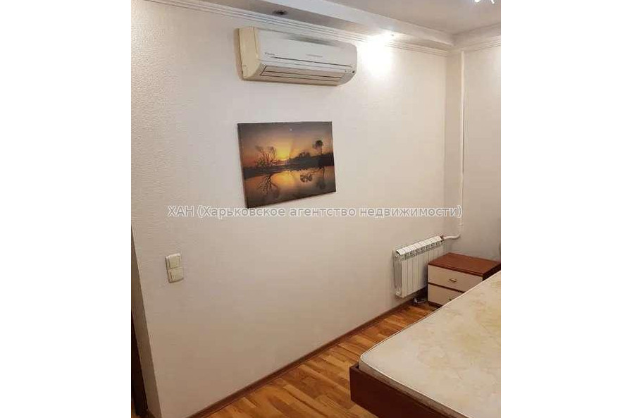 Продам квартиру, Гагарина просп. , 3  ком., 69 м², капитальный ремонт 