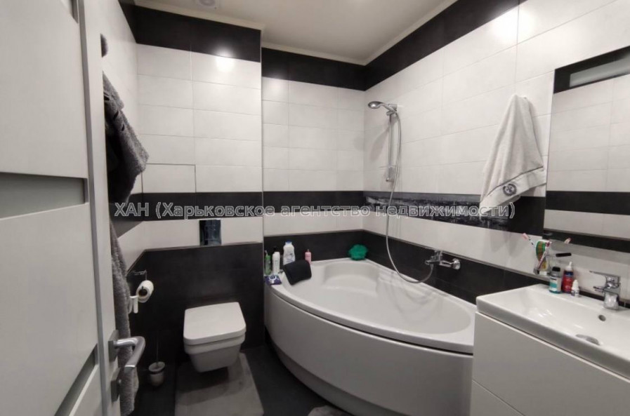 Продам квартиру, Новоалександровская ул. , 1  ком., 63 м², авторский дизайн 