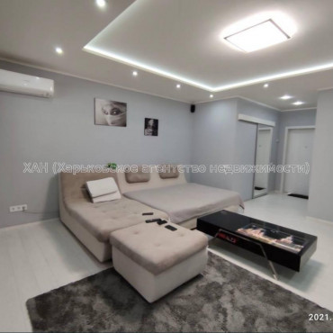 Продам квартиру, Новоалександровская ул. , 1  ком., 63 м², авторский дизайн 