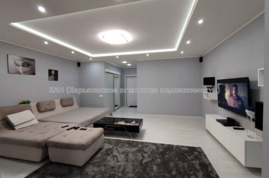 Продам квартиру, Новоалександровская ул. , 1  ком., 63 м², авторский дизайн 