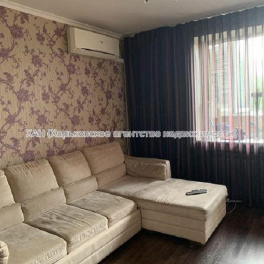 Продам квартиру, Власенко ул. , 3 кім., 70 м², капитальный ремонт 