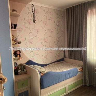 Продам квартиру, Власенко ул. , 3 кім., 70 м², капитальный ремонт 