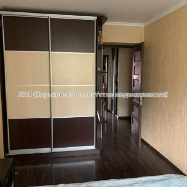 Продам квартиру, Власенко ул. , 3 кім., 70 м², капитальный ремонт 