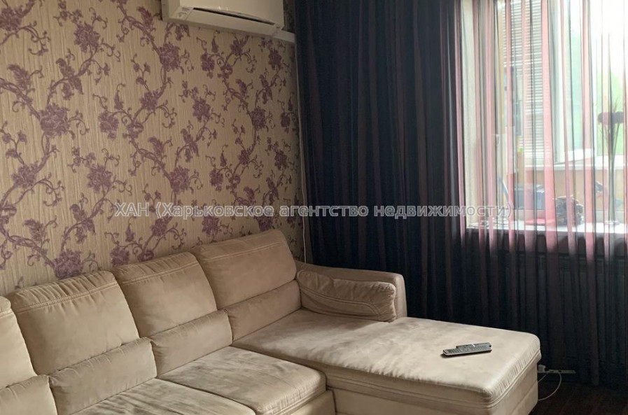 Продам квартиру, Власенко ул. , 3 кім., 70 м², капитальный ремонт 