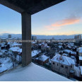 Продам квартиру, Авиационная ул. , 3  ком., 85 м², без внутренних работ 