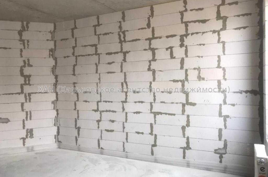 Продам квартиру, Клочковская ул. , 1  ком., 54 м², без внутренних работ 