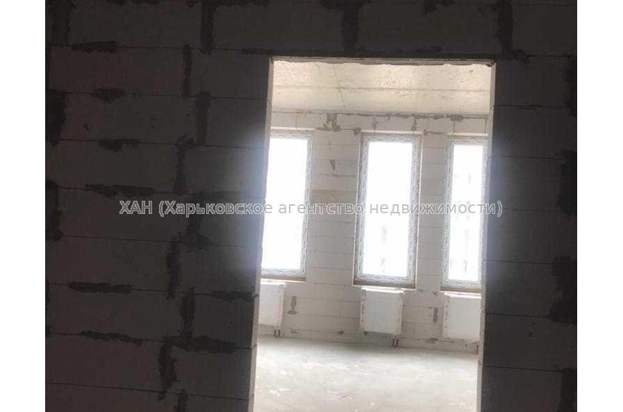 Продам квартиру, Клочковская ул. , 1  ком., 54 м², без внутренних работ 