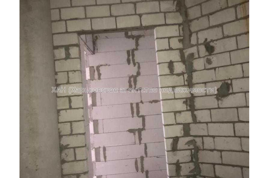 Продам квартиру, Клочковская ул. , 1  ком., 54 м², без внутренних работ 