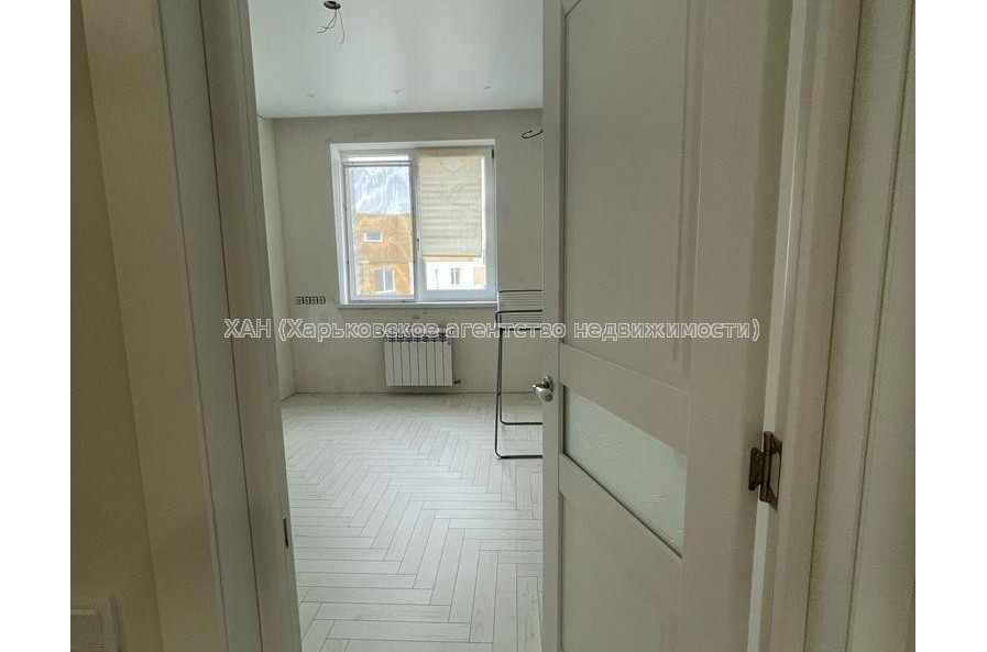 Продам квартиру, Льва Ландау просп. , 52 , 3  ком., 80 м², авторский дизайн 