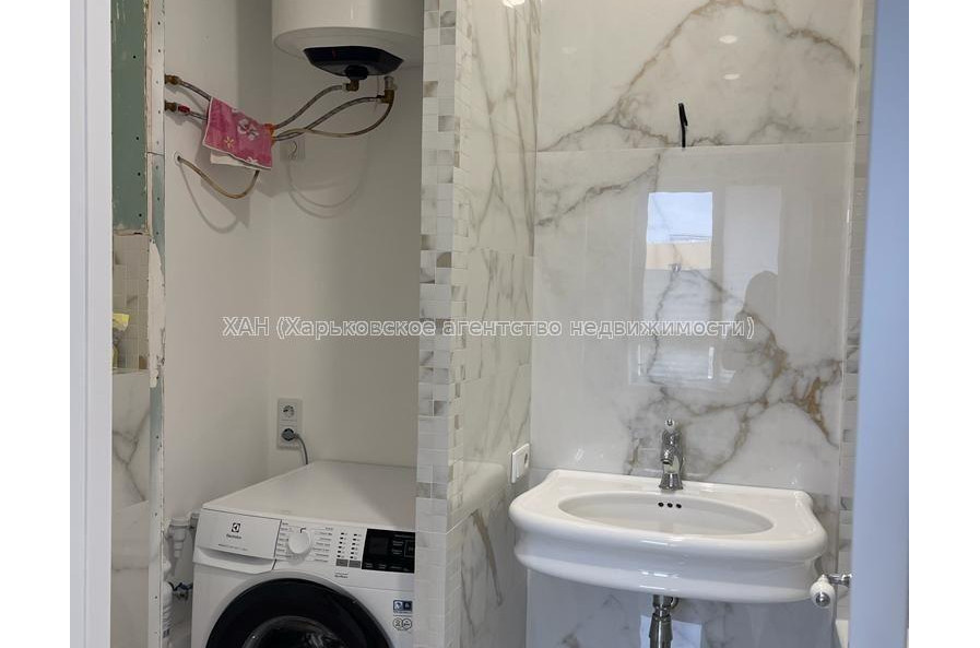 Продам квартиру, Льва Ландау просп. , 52 , 3  ком., 80 м², авторский дизайн 