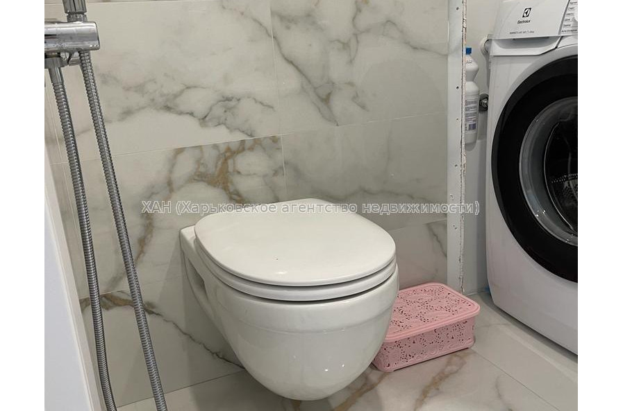 Продам квартиру, Льва Ландау просп. , 52 , 3  ком., 80 м², авторский дизайн 