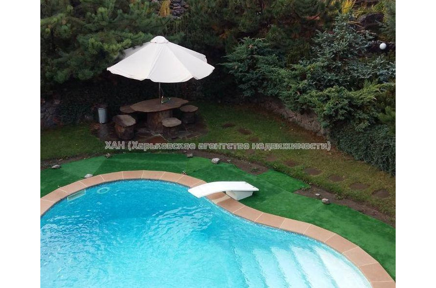 Продам дом, Таборова ул. , 292 м², 11 сот., капитальный ремонт 