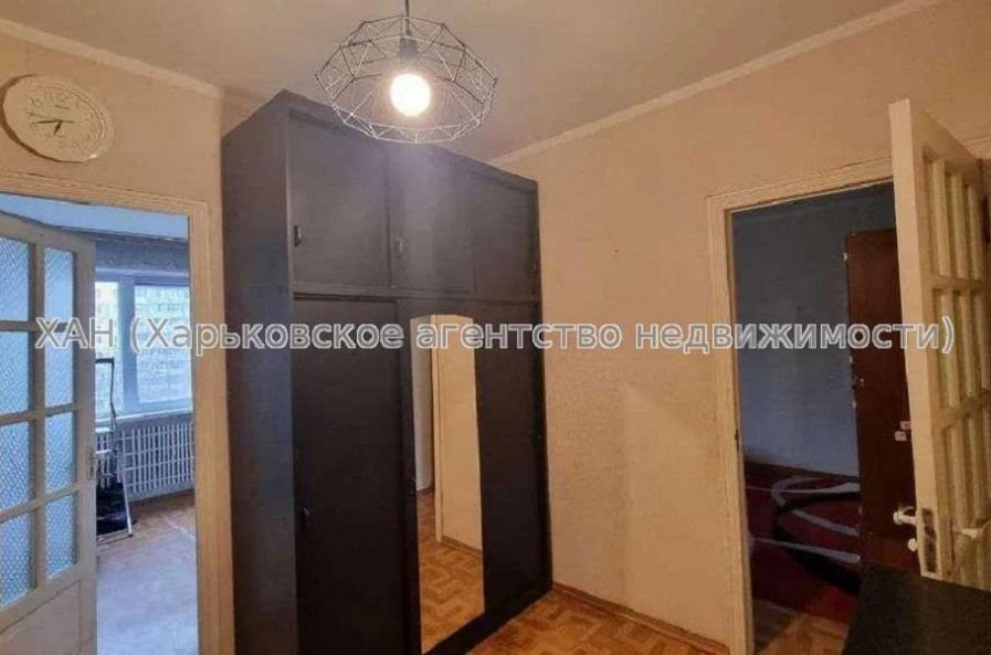 Продам квартиру, Победы просп. , 2 кім., 45 м², косметический ремонт 