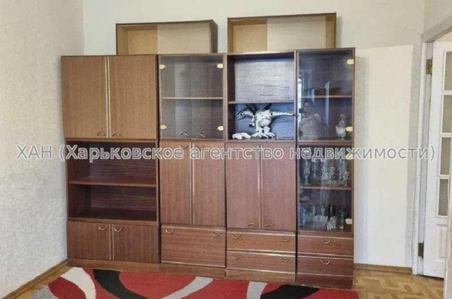 Продам квартиру, Победы просп. , 2 кім., 45 м², косметический ремонт 