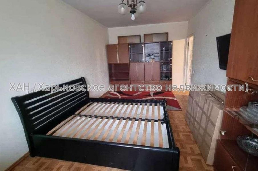 Продам квартиру, Победы просп. , 2 кім., 45 м², косметический ремонт 