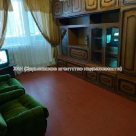 Продам квартиру, Ахсарова Энвера ул. , 2 кім., 43 м², косметический ремонт