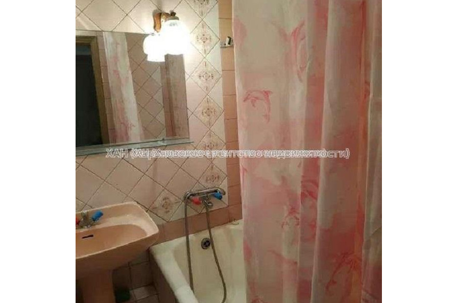 Продам квартиру, Ахсарова Энвера ул. , 2  ком., 43 м², косметический ремонт 