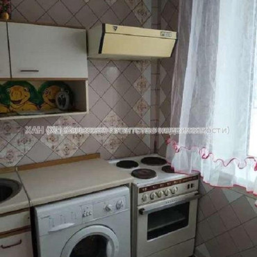Продам квартиру, Ахсарова Энвера ул. , 2  ком., 43 м², косметический ремонт 