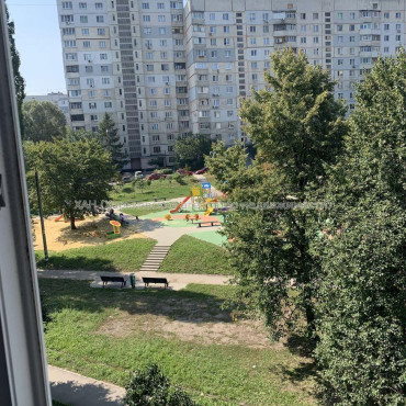 Продам квартиру, Ахсарова Энвера ул. , 2  ком., 43 м², косметический ремонт 