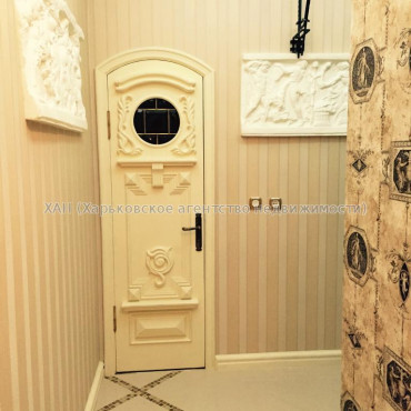 Продам квартиру, Ярослава Мудрого ул. , 4 кім., 117 м², евроремонт 