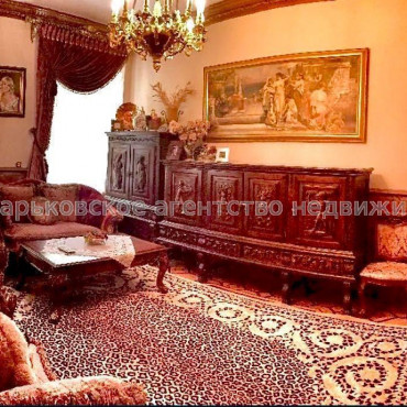 Продам квартиру, Ярослава Мудрого ул. , 4 кім., 117 м², евроремонт 