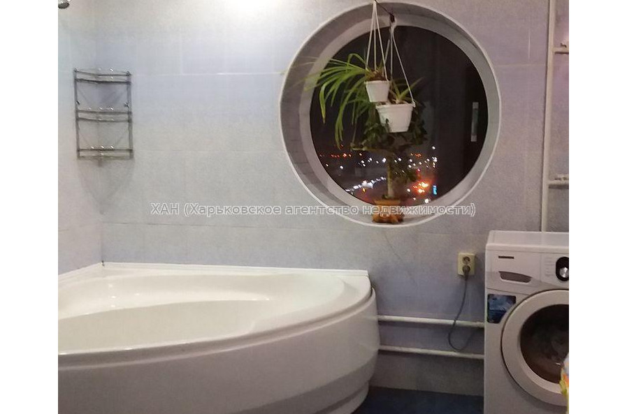 Продам квартиру, Академика Павлова ул. , 3  ком., 122 м², авторский дизайн 