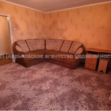 Продам квартиру, Непокоренных ул. , 3 кім., 63 м², капитальный ремонт 