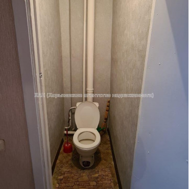 Продам квартиру, Непокоренных ул. , 3 кім., 63 м², капитальный ремонт 