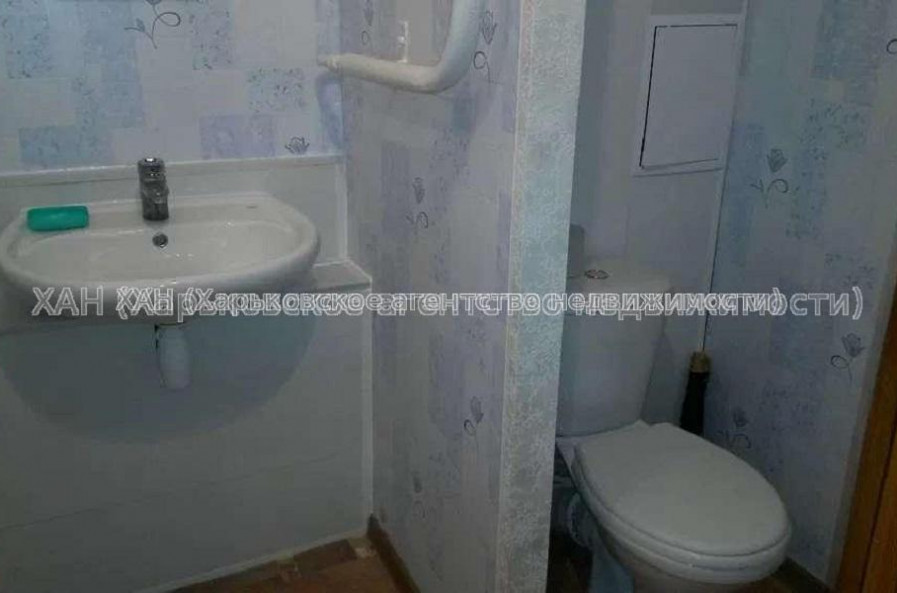 Продам квартиру, Гвардейцев Широнинцев ул. , 3 кім., 70 м², косметический ремонт 