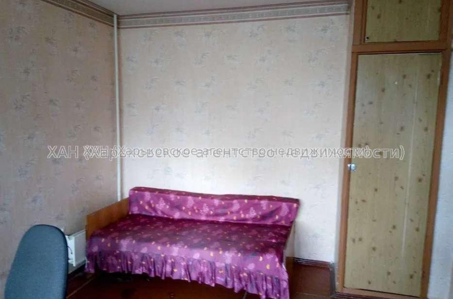 Продам квартиру, Гвардейцев Широнинцев ул. , 3 кім., 70 м², косметический ремонт 