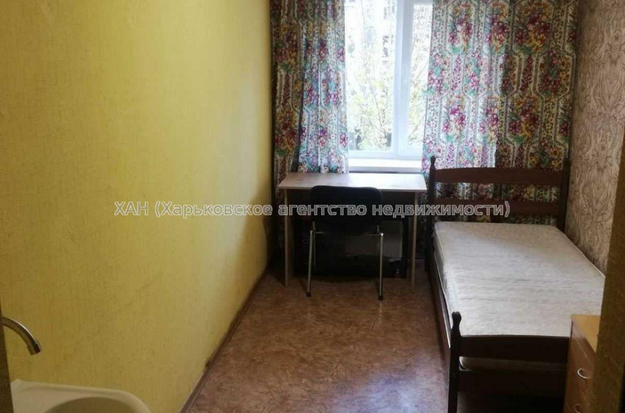 Продам квартиру, Шекспира ул. , 3  ком., 45 м², косметический ремонт 