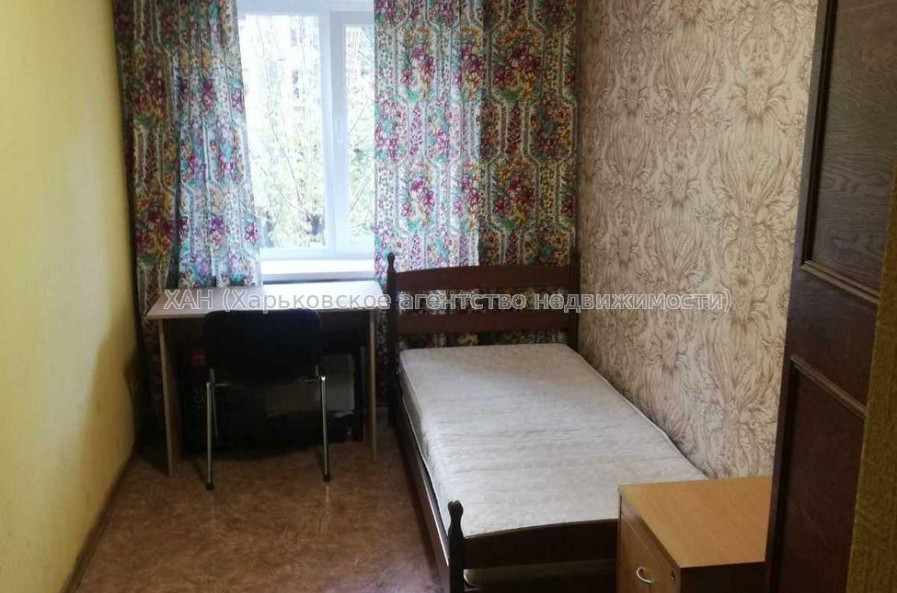 Продам квартиру, Шекспира ул. , 3  ком., 45 м², косметический ремонт 