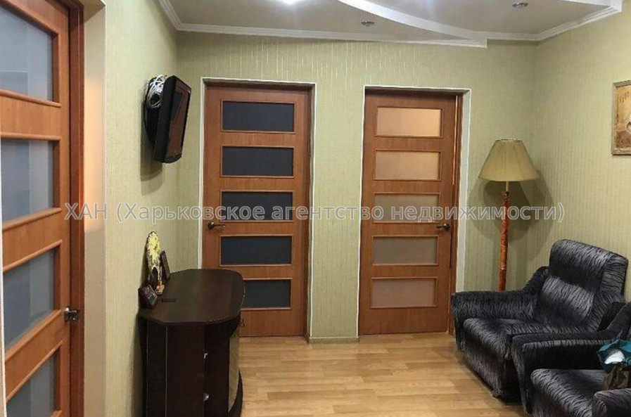 Продам квартиру, Героев Харькова просп. , 3  ком., 67 м², капитальный ремонт 