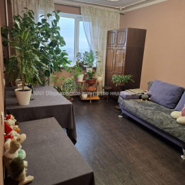 Продам квартиру, Салтовское шоссе , 4 кім., 80 м², частичный ремонт