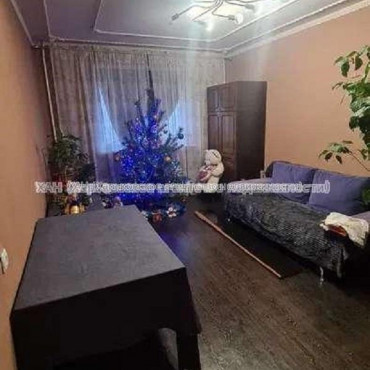 Продам квартиру, Салтовское шоссе , 4  ком., 80 м², частичный ремонт 