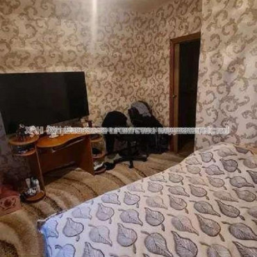 Продам квартиру, Салтовское шоссе , 4  ком., 80 м², частичный ремонт 