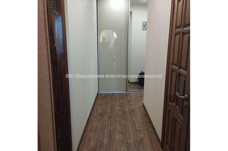 Продам квартиру, Роганская ул. , 1  ком., 44 м², капитальный ремонт 