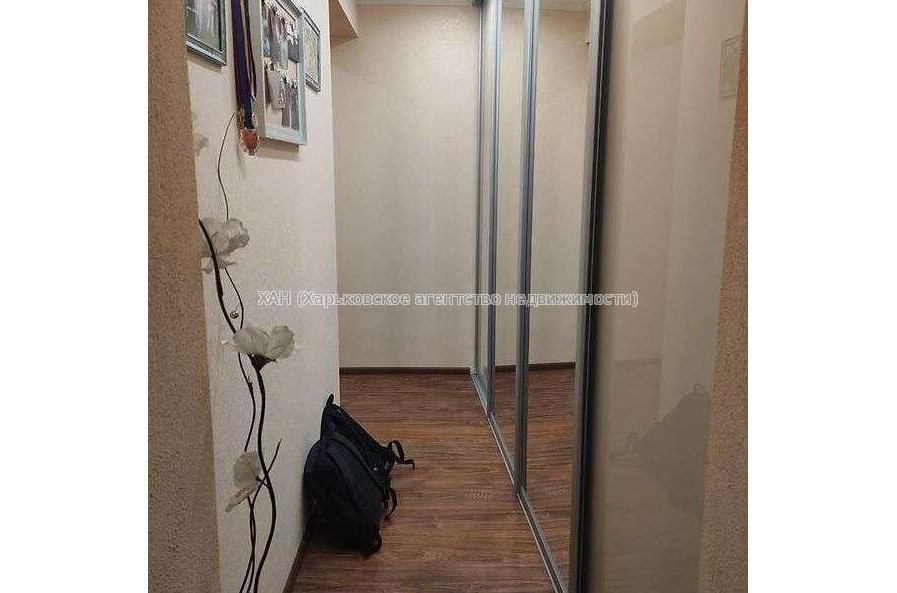 Продам квартиру, Роганская ул. , 1  ком., 44 м², капитальный ремонт 